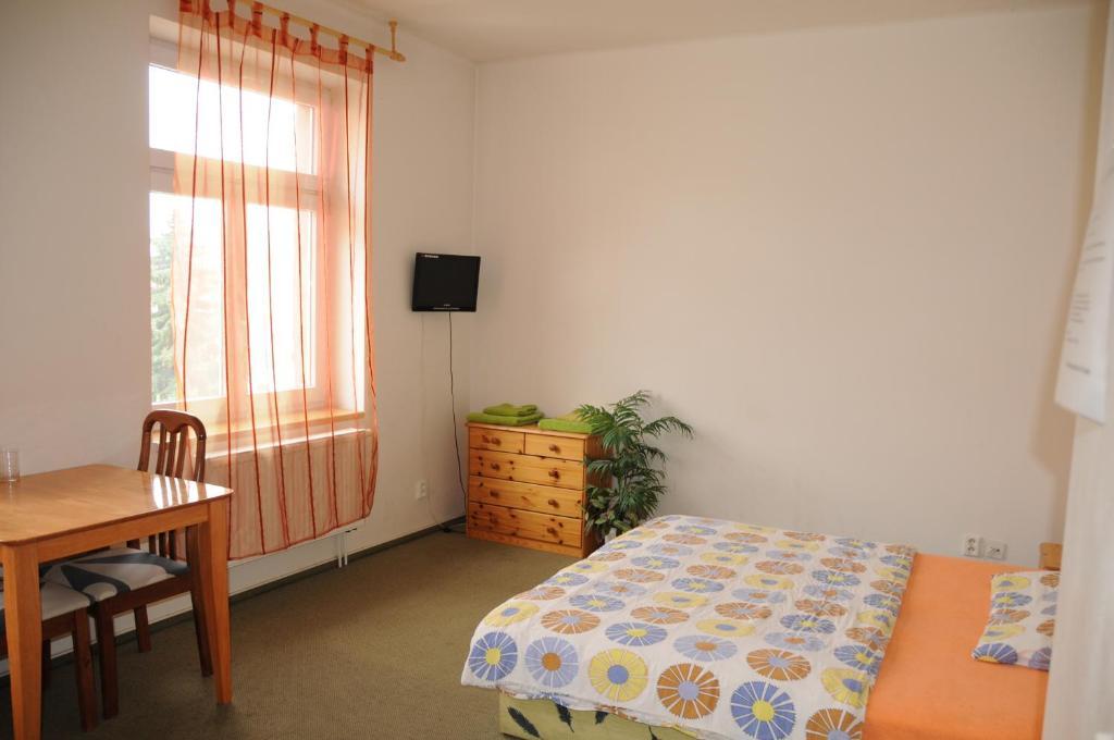 Penzion Pupendo Hradec Králové Exterior foto